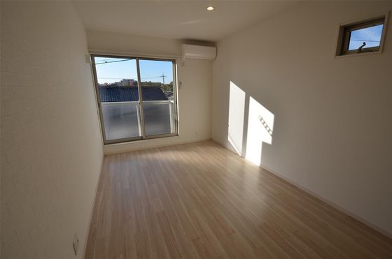 レイールプラス