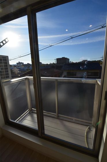 レイールプラス