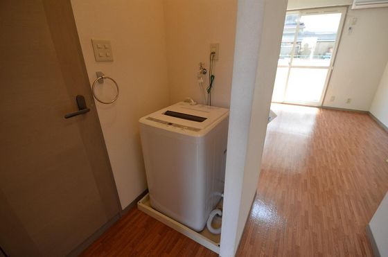 ホワイトメゾン百合