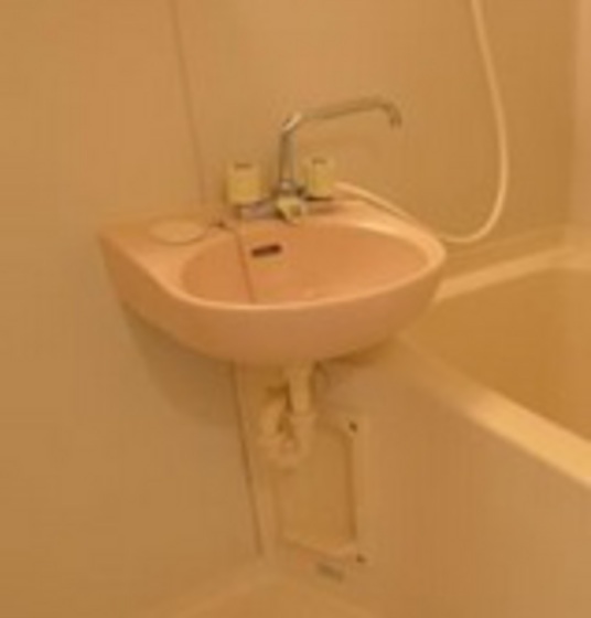 ホワイトメゾン百合