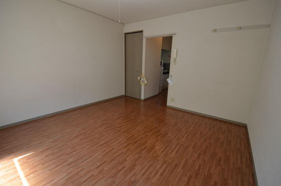 ホワイトメゾン百合