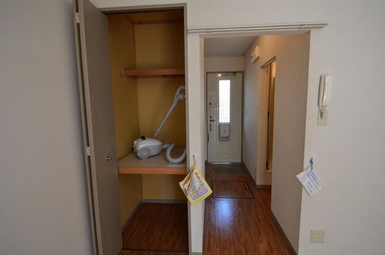 ホワイトメゾン百合