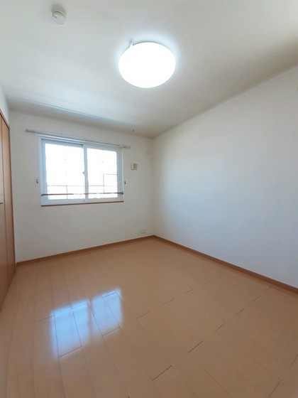 アルカンシェル A棟