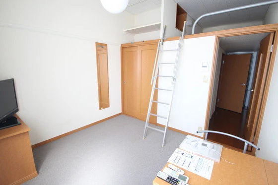 レオパレスセレステ