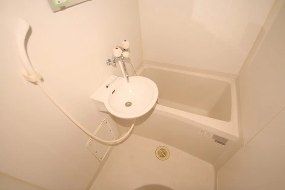 レオパレスセレステ