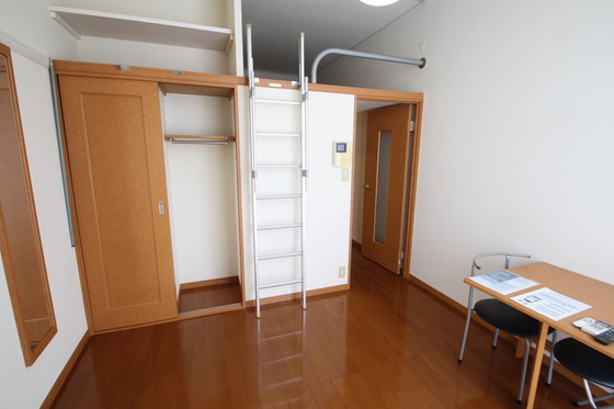 レオパレスセレステ