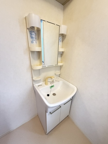 ヴィラージュ B棟