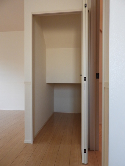 ファミリーヒルズ A棟