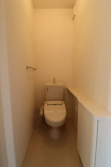 セジュール瀬戸下 B棟