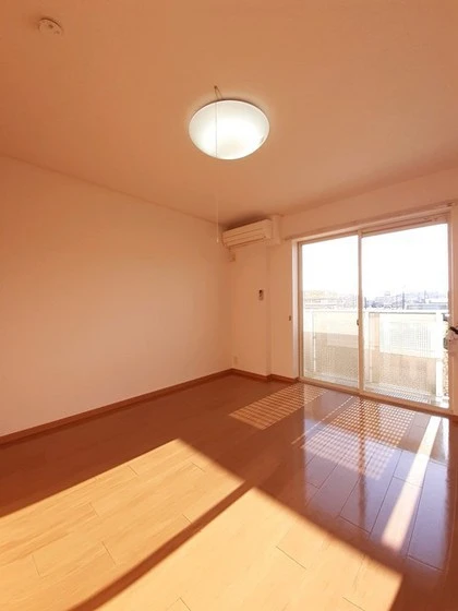 グリーンスプリングス B