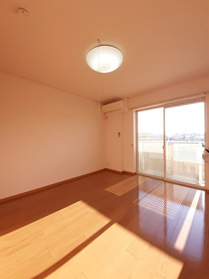 グリーンスプリングス B