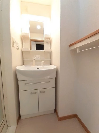 グリーンスプリングス B