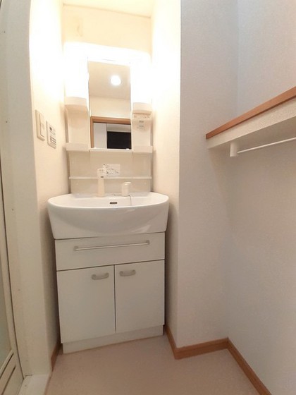 グリーンスプリングス B