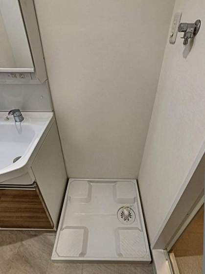 ゲパール高島駅前