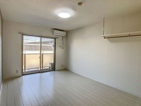 ゲパール高島駅前