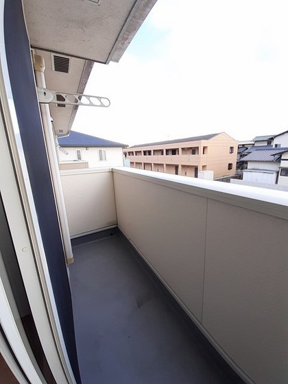 アルカンシェル D棟