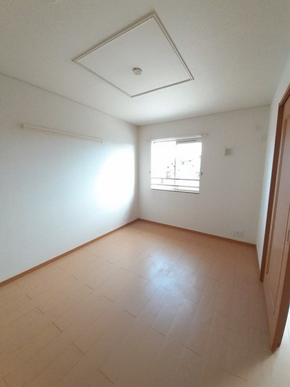 アルカンシェル D棟