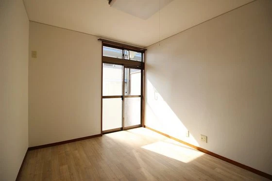 コンフレール半田