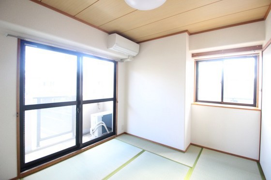 グレースコート