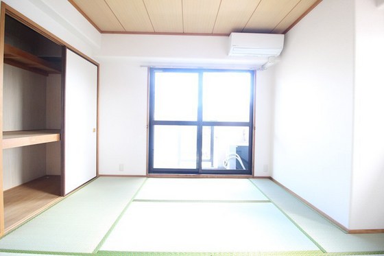 グレースコート