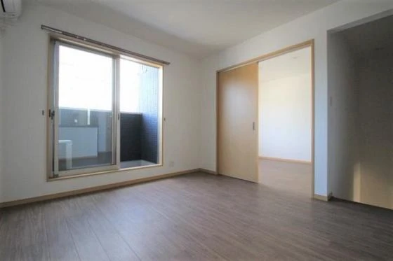 フォレスト平野A 東棟