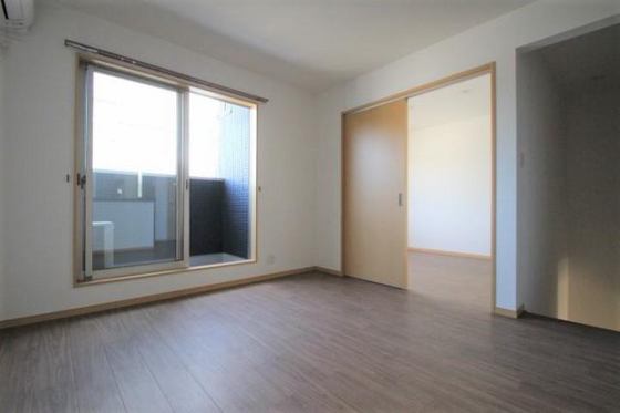 フォレスト平野A 東棟