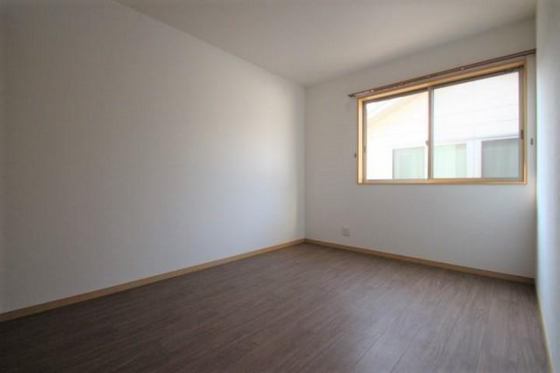 フォレスト平野A 東棟