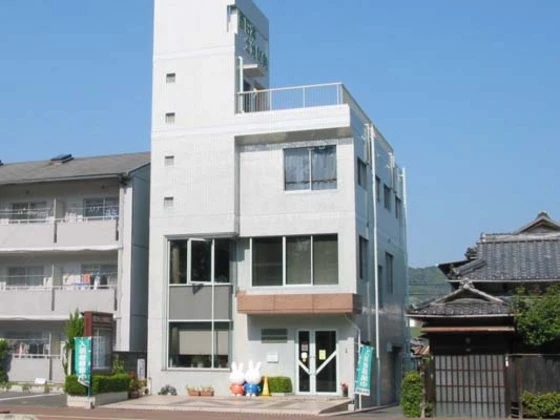 フォーボックス