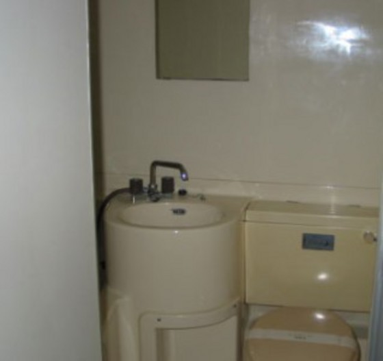 ホワイトメゾン学南2号棟