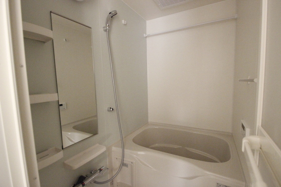 リトルナーレ伴駅前