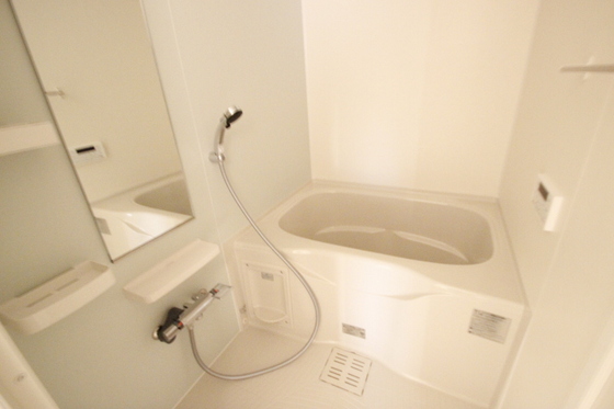 リトルナーレ伴駅前