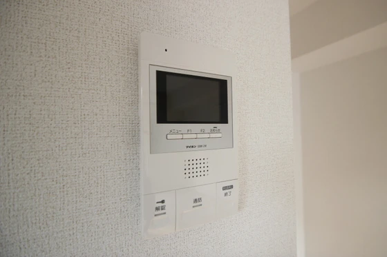 リトルナーレ伴駅前