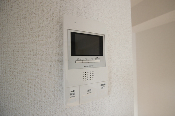 リトルナーレ伴駅前