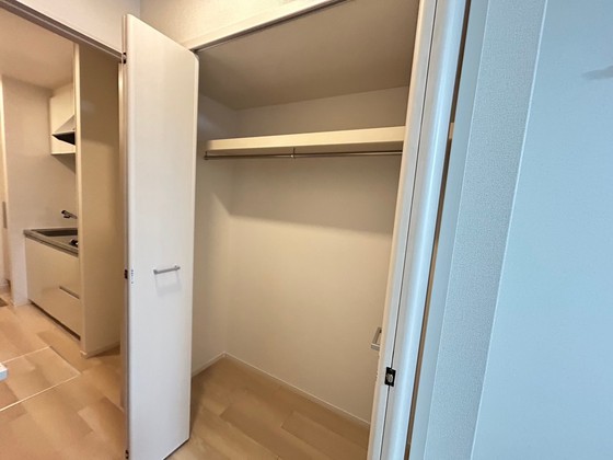 リトルナーレ伴駅前