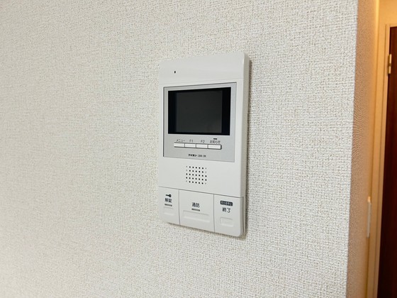 リトルナーレ伴駅前