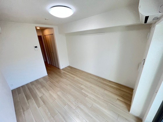 リトルナーレ伴駅前