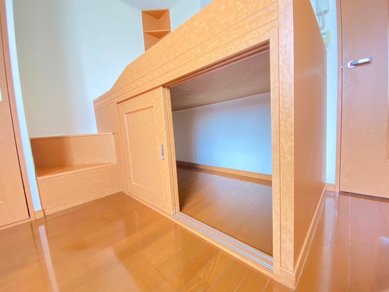 レオパレスリベイン