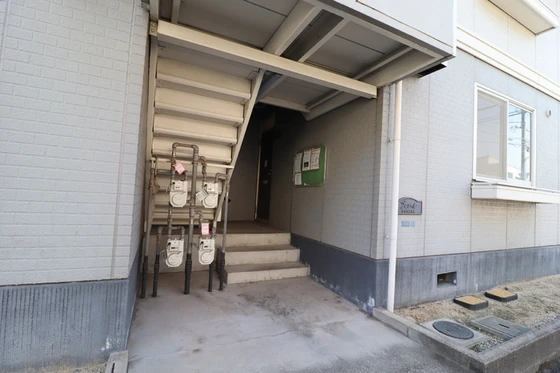 フローレス福富