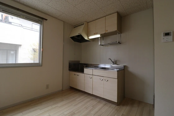 フローレス福富