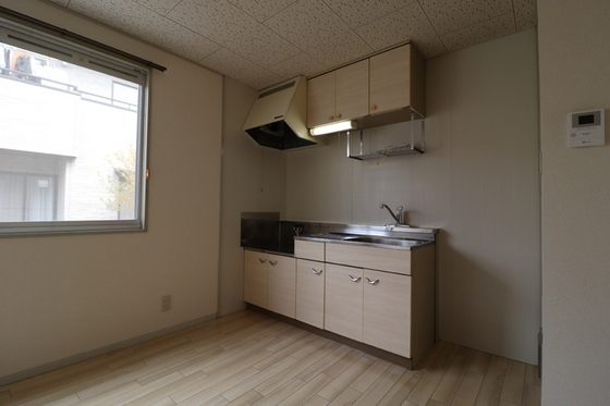 フローレス福富