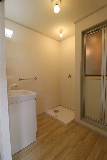 フローレス福富