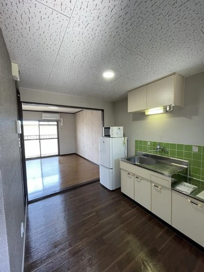 ホワイトメゾンブランセ