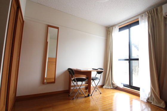 レオパレスミルラ