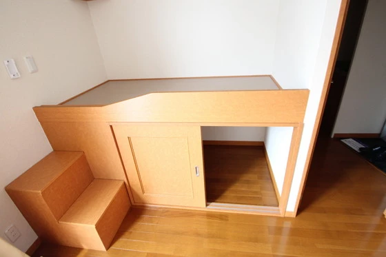 レオパレスミルラ