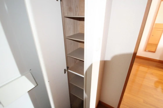 レオパレスミルラ