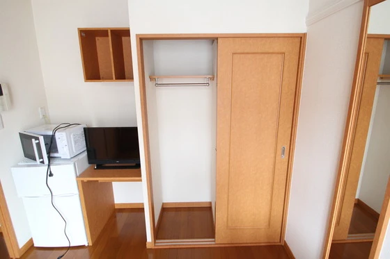 レオパレスミルラ