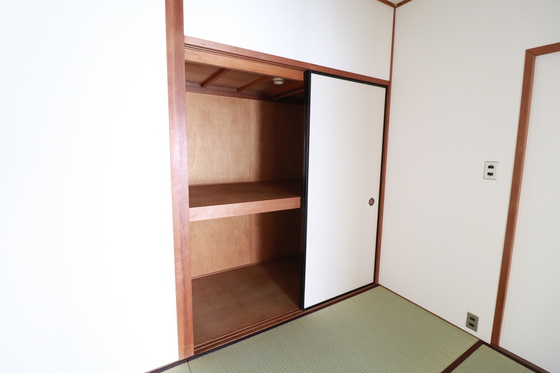 矢野ビル・ガレージ