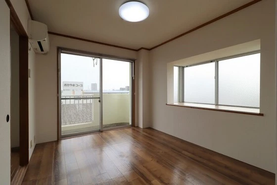 レジデンス板野