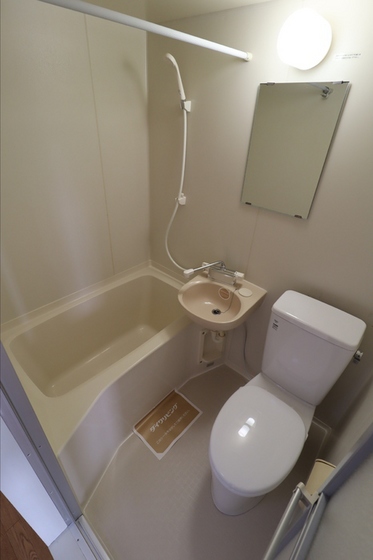 レジデンス板野