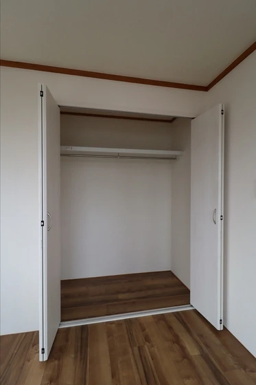 レジデンス板野